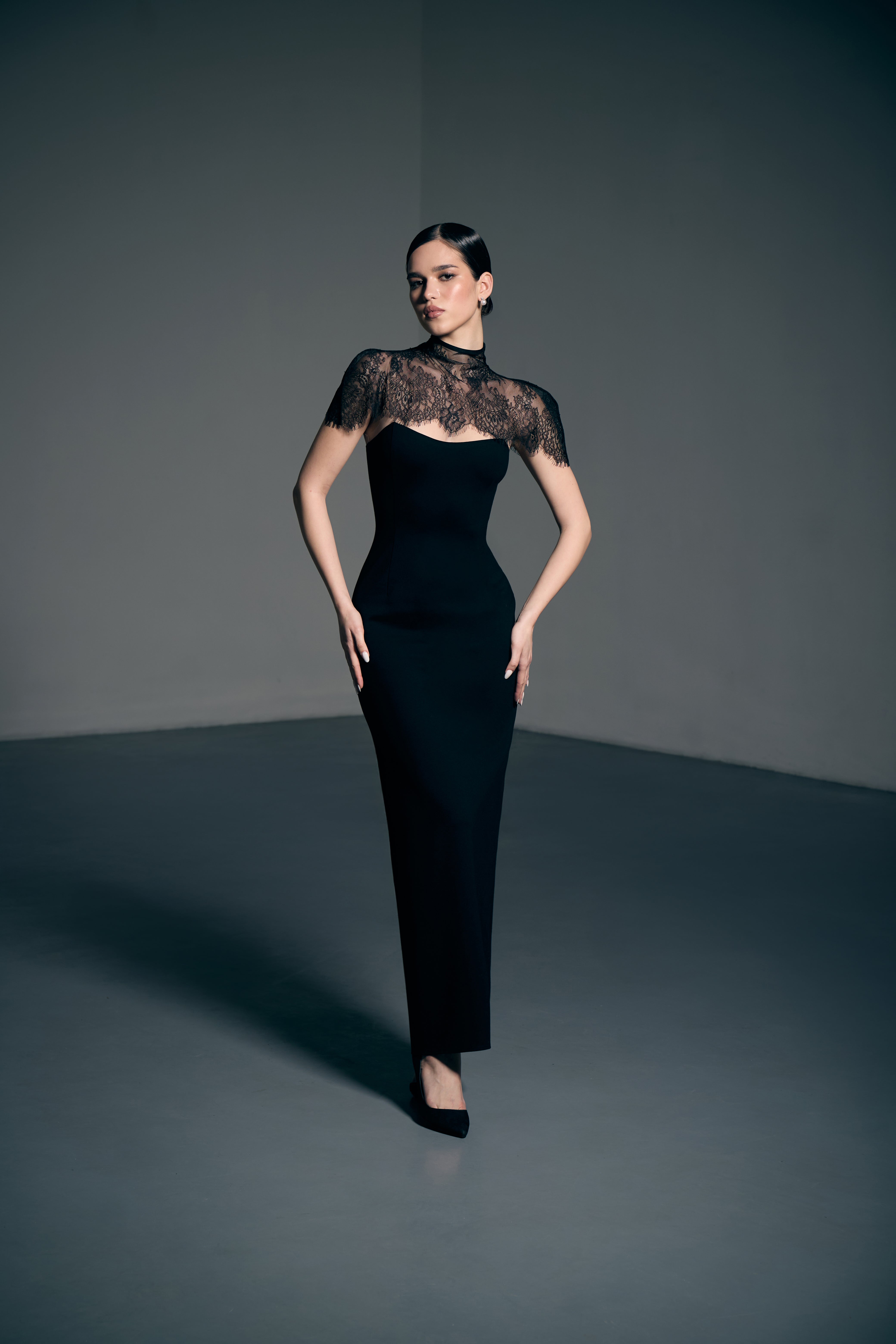 Cape maxi чорна