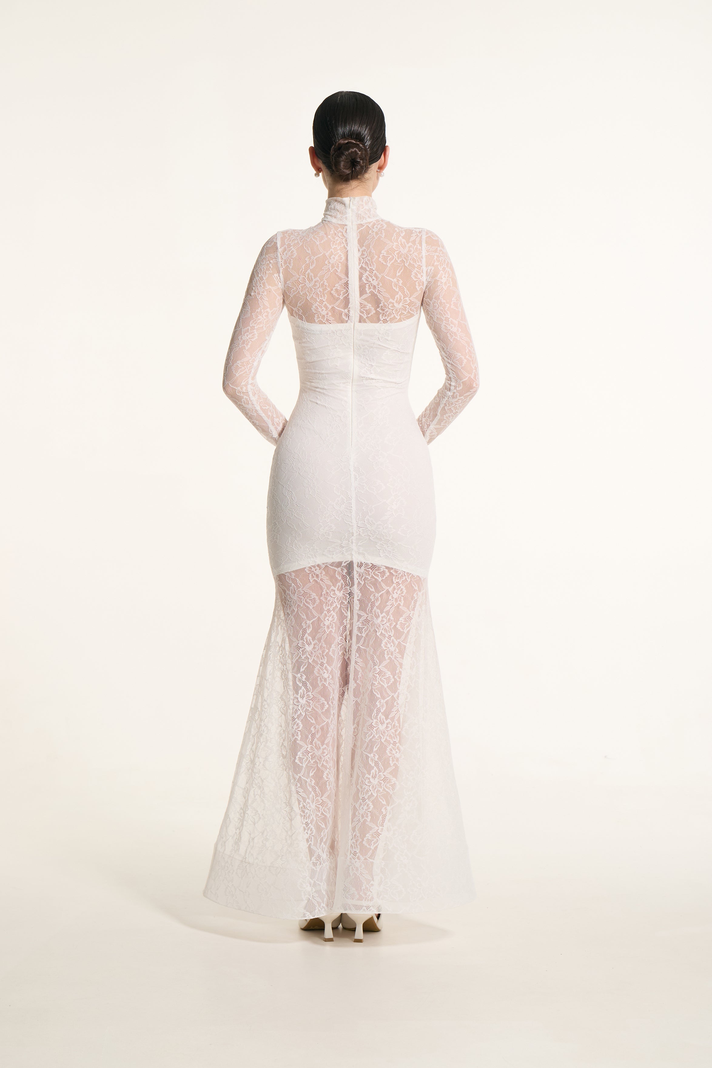 Lace dress біла