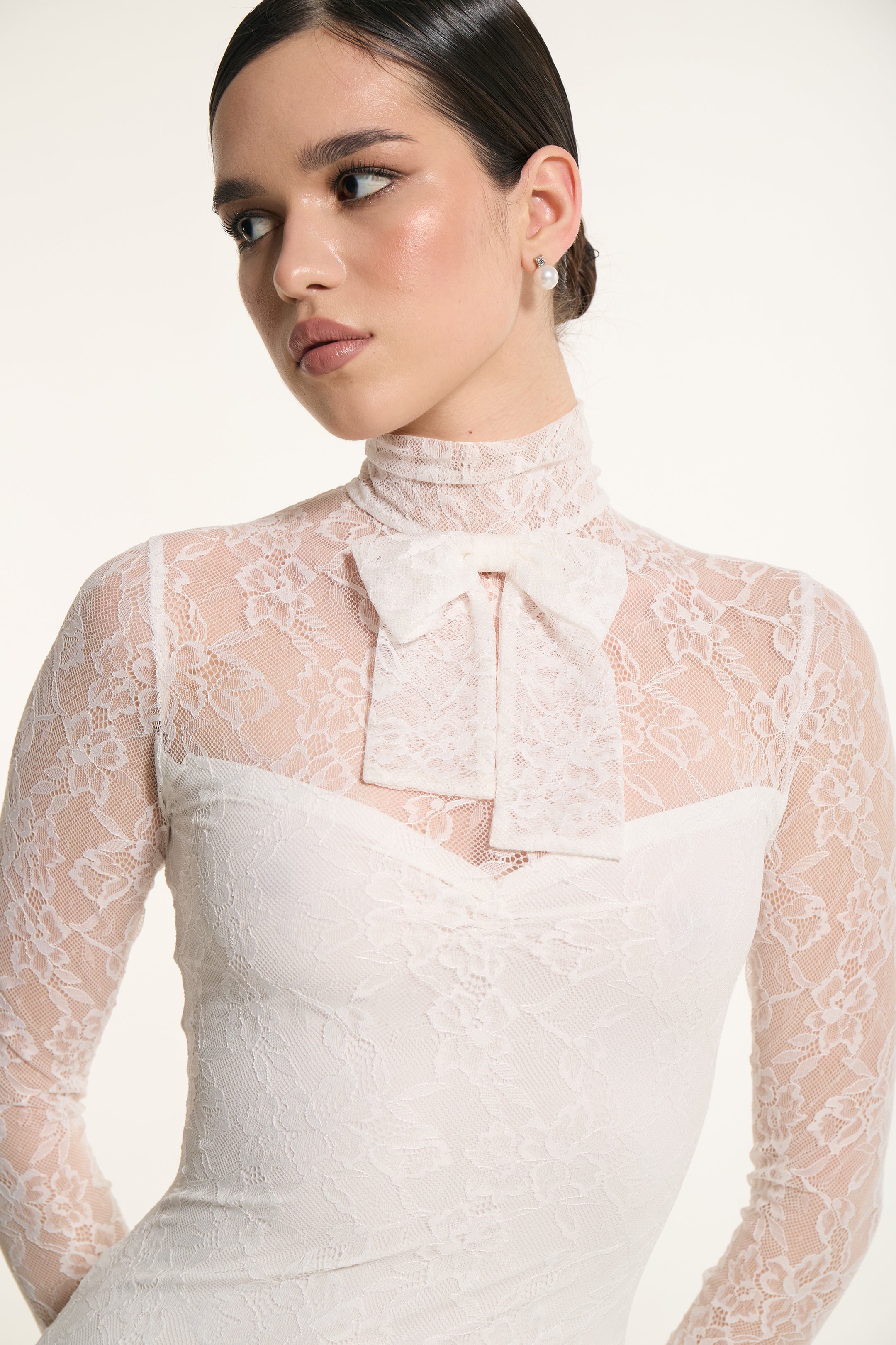Lace dress біла