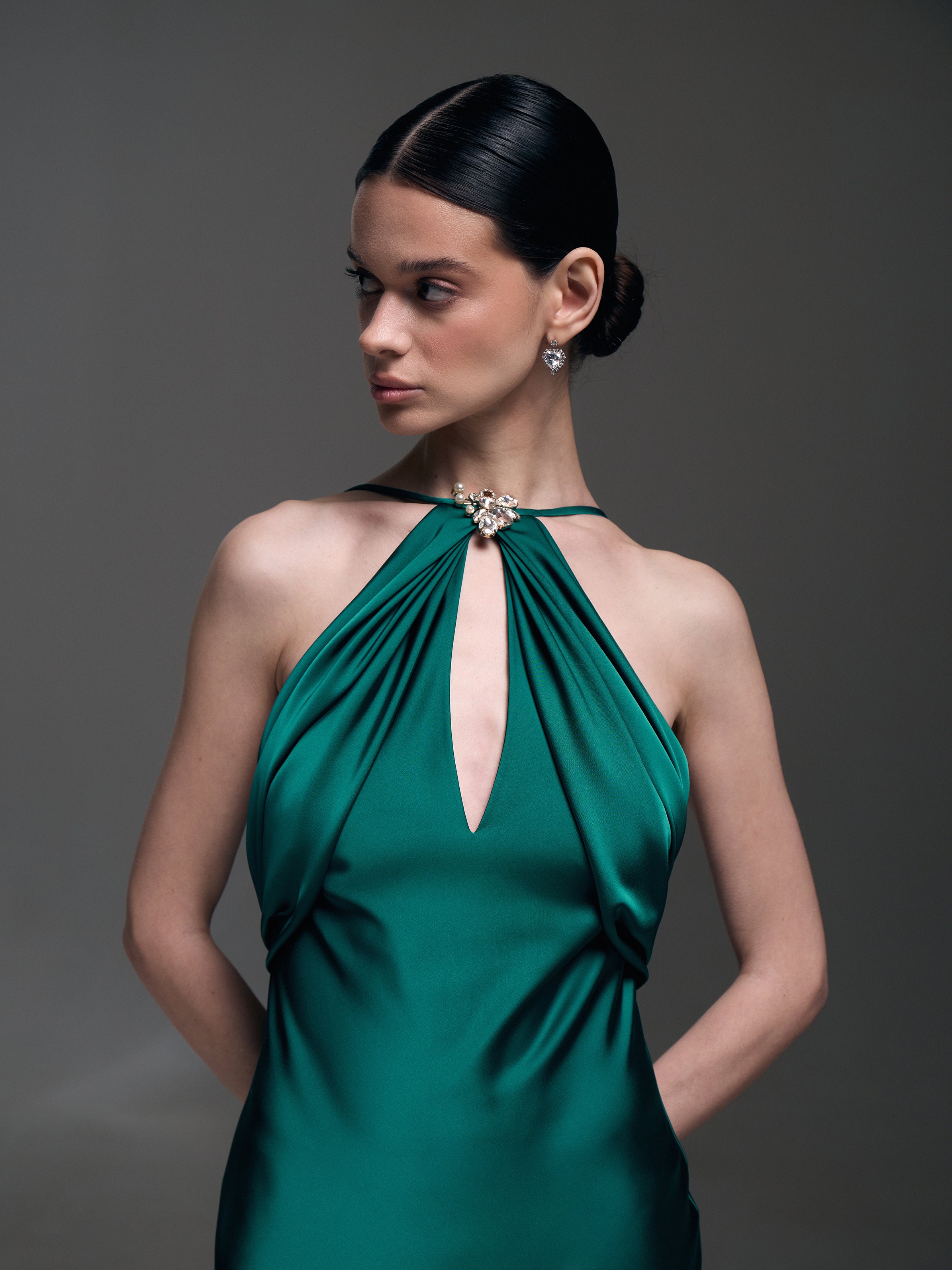Daphne зелена